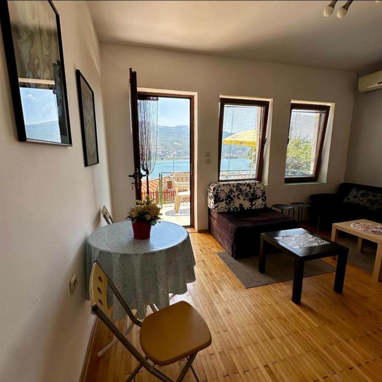 דירה Villa Ohrid *