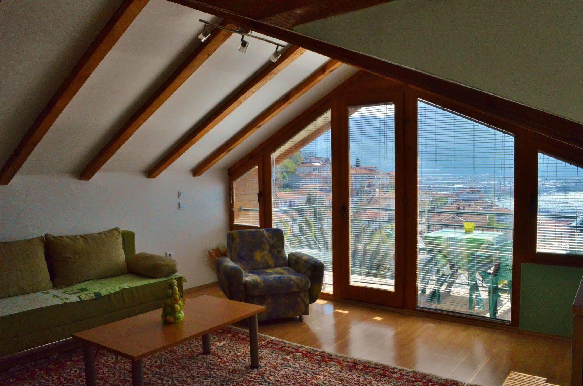 Villa Ohrid דירה *