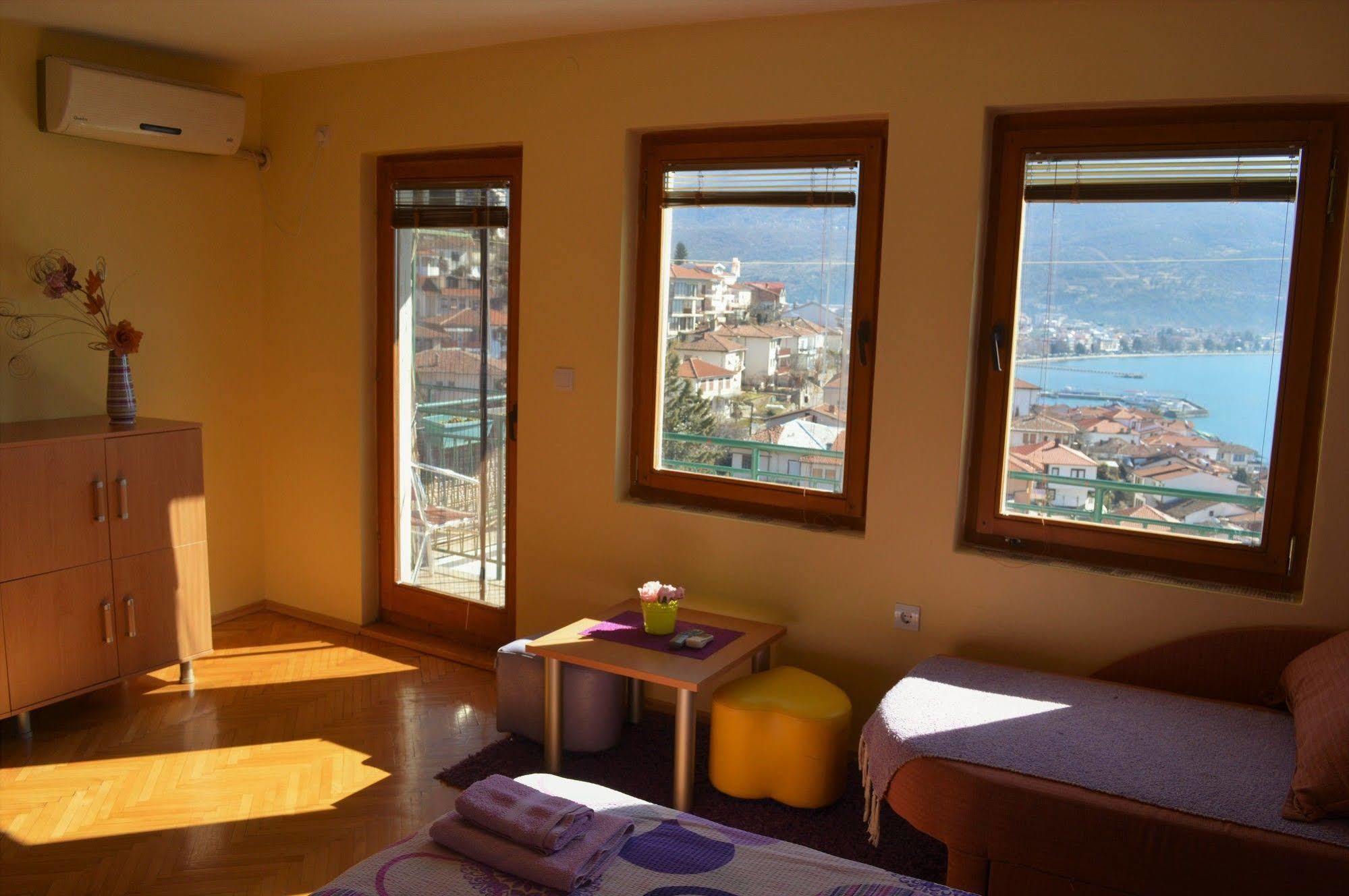 Villa Ohrid דירה *